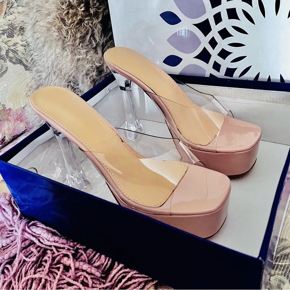 New in box lucite stilettos size 8.5 - Picture 3 of 8